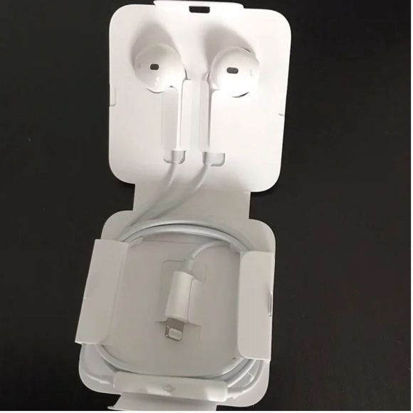 Apple Cell Phones & Accessories Apple Wired Earpods Poshmark